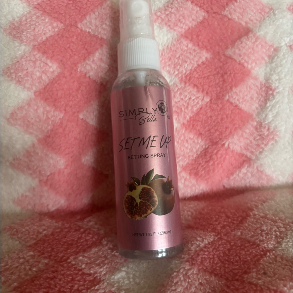 Simply Bella Setting Spray - Pomegranate Scented